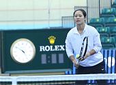 「网球名将交锋」香港赛事劳力士代言人李娜 精彩献技