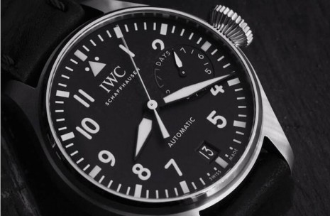 飞行表面盘上的三角形标记有什麼作用？