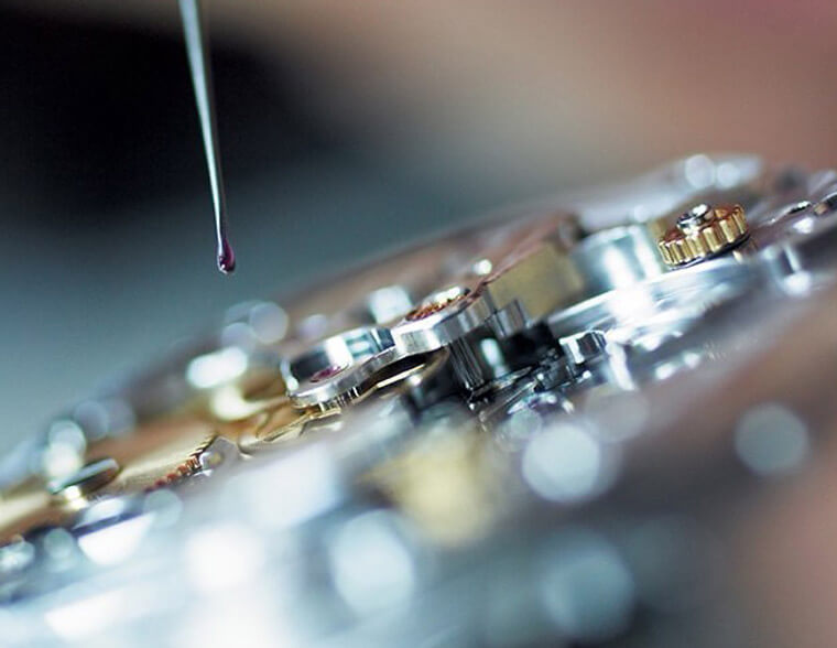 手表该多久洗油保养一次？ 