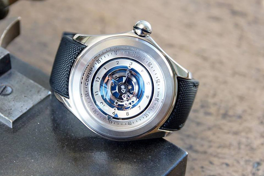 泡泡表也略懂陀飞轮 CORUM Bubble Central Tourbillon