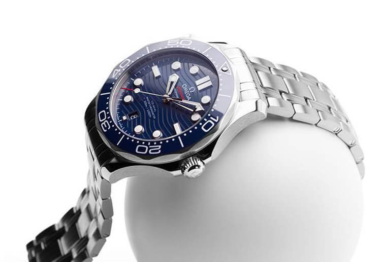 最近很多人不等劳水鬼改推荐这款，因为价格太漂亮了