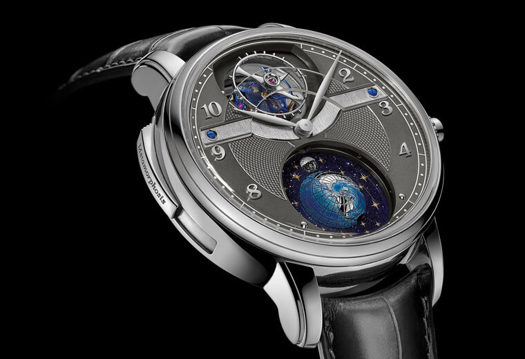 只要滑桿一啟動，萬寶龍Star Legacy蛻變錶就從世界時間小三針變形為陀飛輪月相