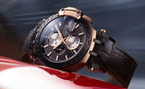 天梭按照往年慣例推出2019 MotoGP自動款限量賽車錶