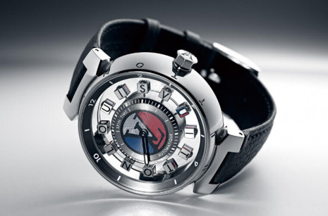 路易威登Tambour Spin Time Air把翻转机制变镂空了