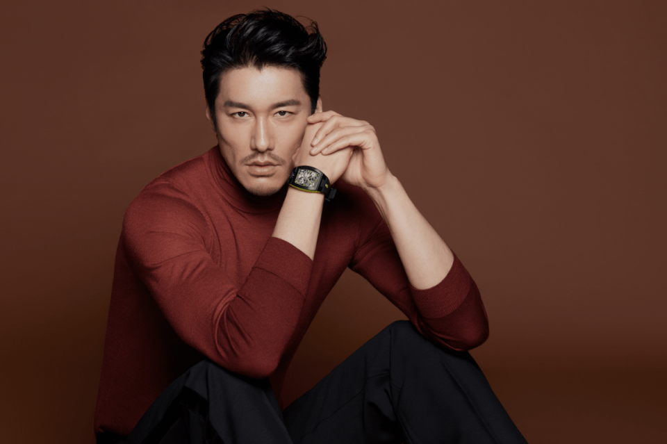 CORUM品牌大使胡兵着用海军上将、Heritage等系列新表拍摄形象广告