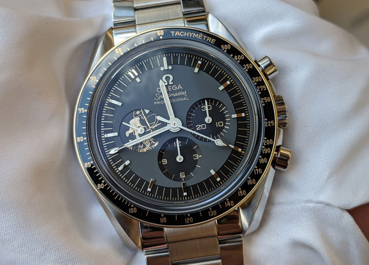 歐米茄超霸登月錶結合阿波羅11號主題突顯紀念錶的收藏價值