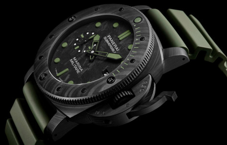 沛納海961使用輕量化Carbotech錶殼加上綠色夜光塗層 詮釋現代軍錶的理想規格
