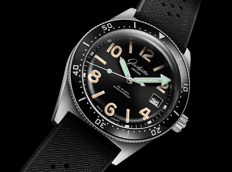 格拉苏蒂原创SeaQ 1969复古潜水表结合早期设计美学以及现代机芯规格