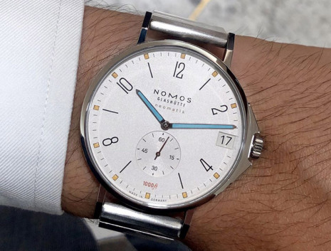 NOMOS的Tangente Sport以包浩斯风格诠释运动表的实用机能