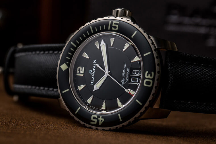 寶珀經典潛水錶五十噚加入大日期 看時間更清楚