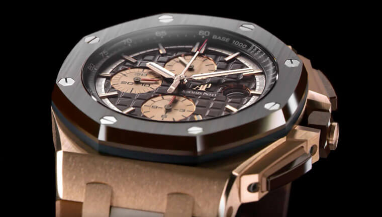 第一次看到愛彼ROO計時錶出玫瑰金錶殼搭棕色陶瓷圈和迷彩膠帶的組合 