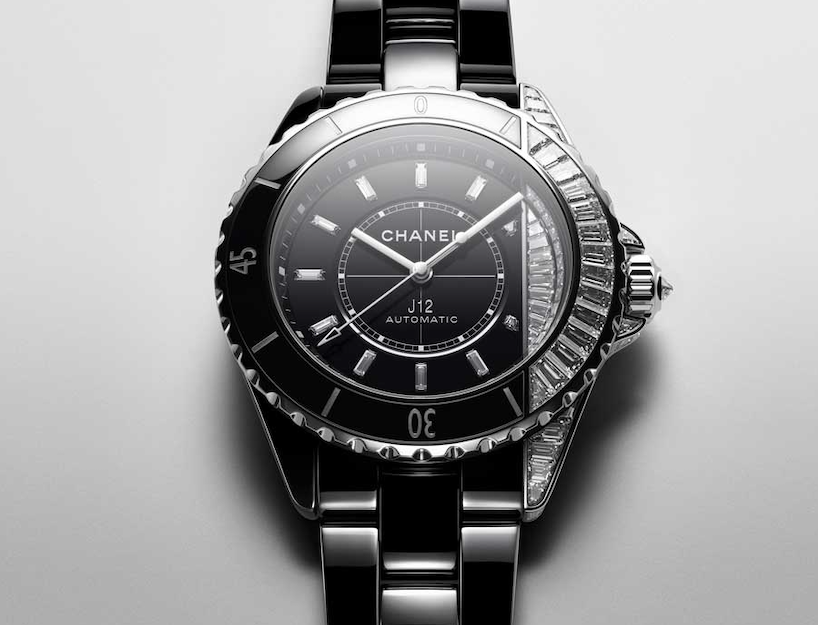 香奈兒全新J12 Paradoxe一次呈現黑白雙色還鑲嵌上鑽石