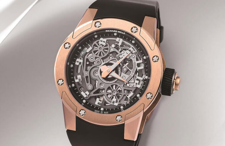 RICHARD MILLE RM 63-01特殊的刻度逆转功能让时间多了些科幻意趣