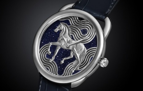 Arceau Cheval Cosmique融合金雕和珐琅展现爱马仕工艺水准