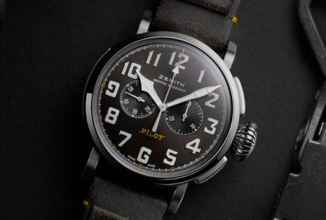 真力时Pilot系列不锈钢新作再现20世纪初飞行表复古精髓