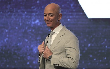 世界首富貝佐斯Jeff Bezos喜歡有故事的錶