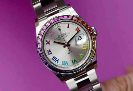 第一次看到Datejust彩虹圈，還配彩虹字！