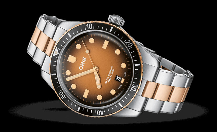 ORIS Divers 65半銅錶帶搭棕色漸層面盤展現懷舊潛水錶風格
