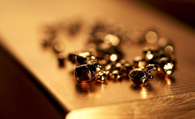 高級手錶品牌如勞力士如何鑄造黃金、白金與玫瑰金等18K金