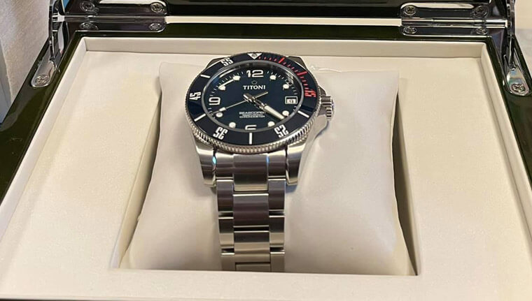 梅花表「表盒门」事件是怎麼回事？