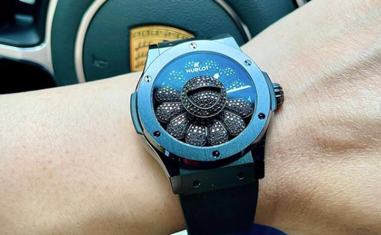 比勞力士Daytona難拿的錶  HUBLOT村上隆「微笑之花」現身