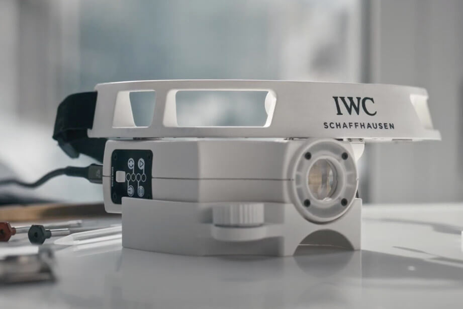 修錶師傅必看，IWC數位放大鏡推出進化2.0版