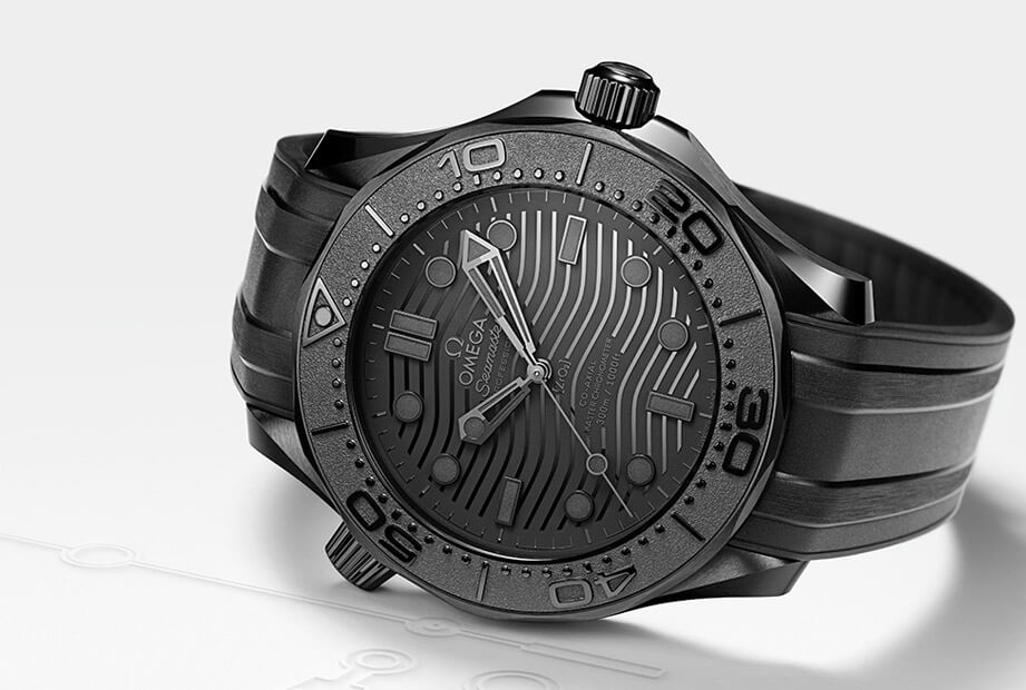 陶瓷比例再提升 评点欧米茄海马潜水300米全黑陶瓷款