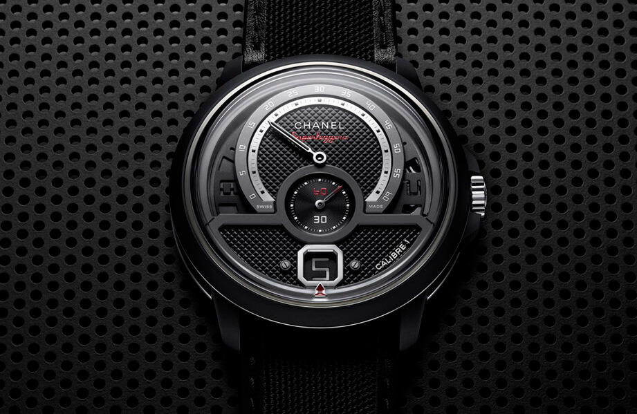 香奈儿Monsieur Superleggera挹注跑车精神 设计充满运动表风格