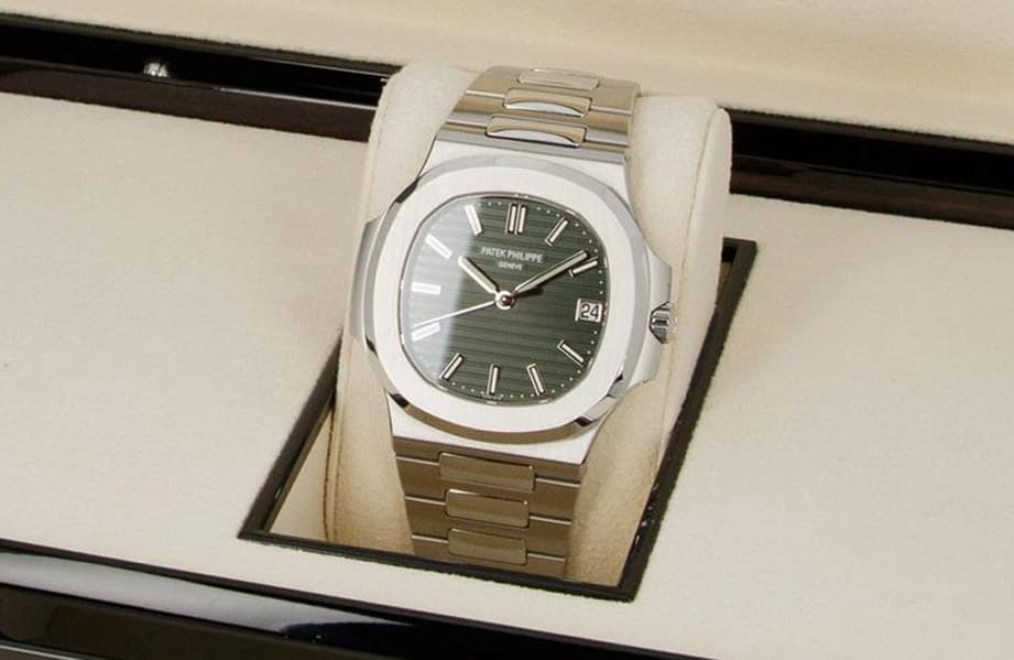 PP綠面金鷹5711二次現身拍賣會 成交價格可能再創新紀錄