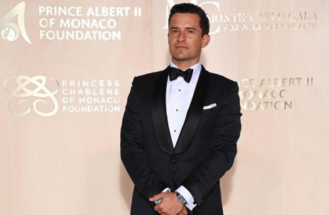 《魔戒》奥兰多布鲁出席国际晚宴上手热门表  让人见识好莱坞金童的手表品味