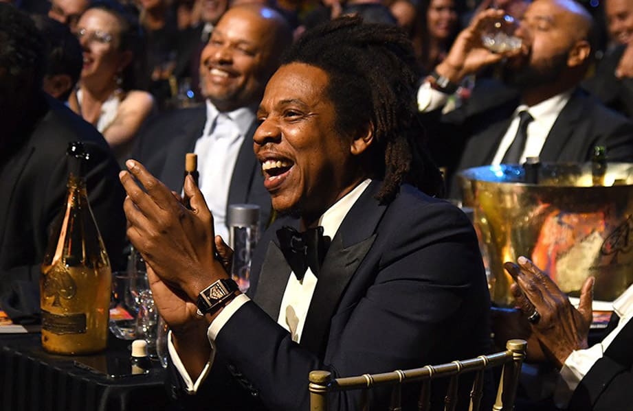 饶舌天王Jay-Z入选摇滚名人堂  戴一支令人想不透的表上台领奖