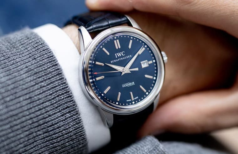 机械表戴几年要保养？