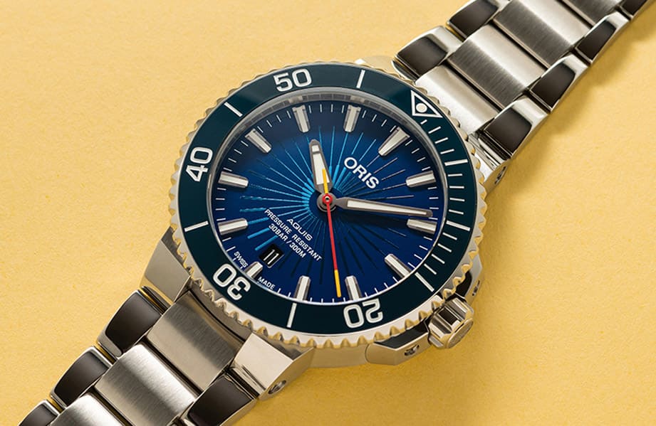 60 ORIS Aquis