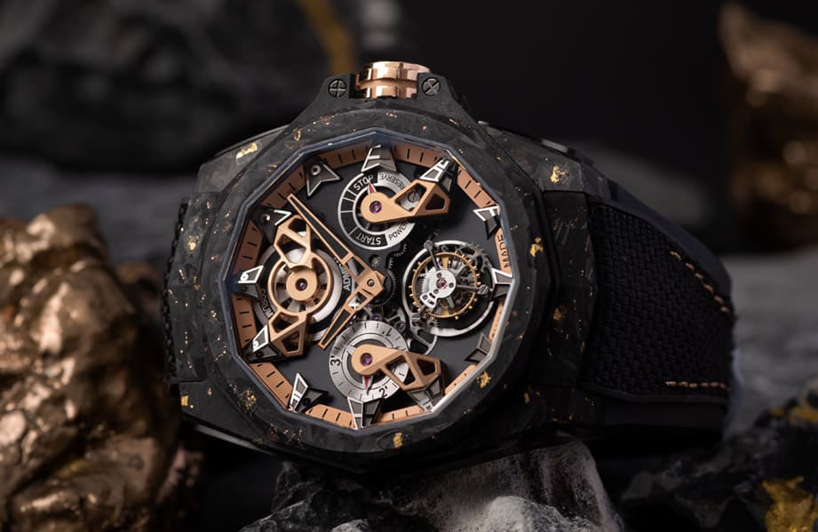 崑崙錶首次融合碳纖維與玫瑰金材質 海軍上將鏤空陀飛輪霸氣奢華登場