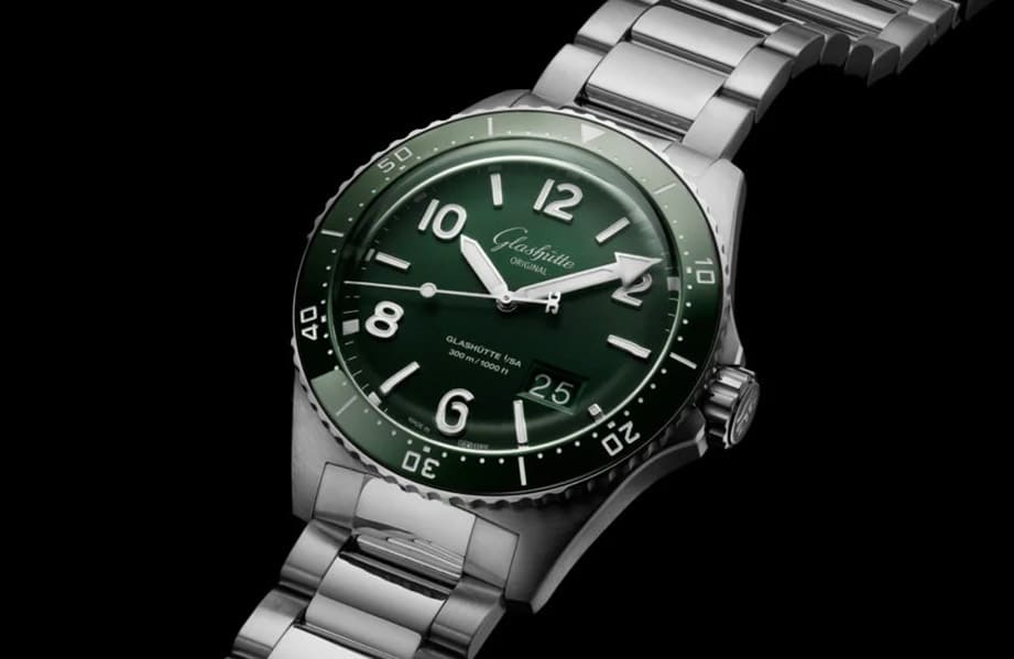 格拉苏蒂原创SeaQ大日期潜水表新色登场化身德制绿水鬼