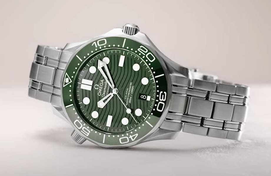 欧米茄绿海马胜出劳力士绿水鬼的6个理由