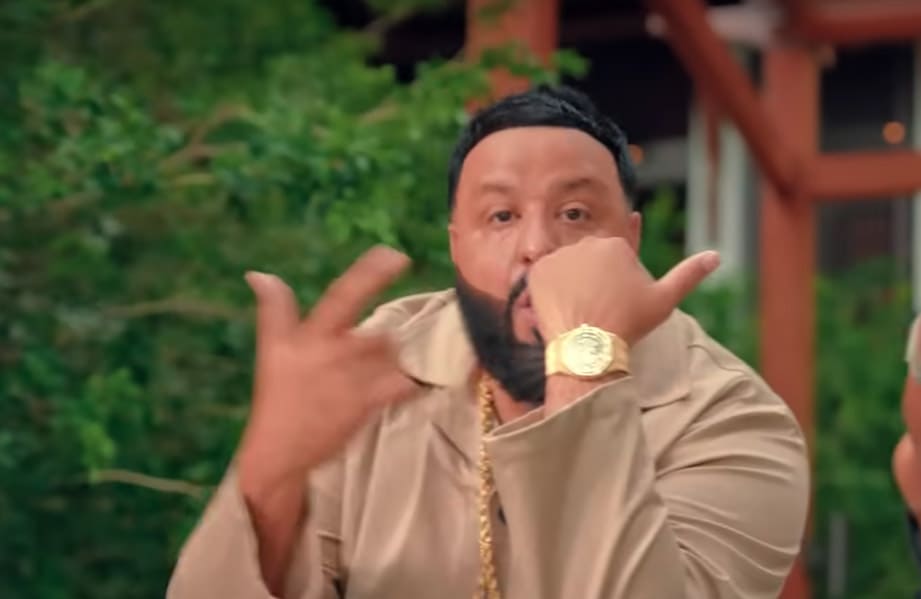 说唱大神DJ卡利 最新单曲MV大大地赞颂这支表