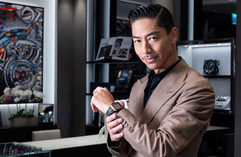 解析HUBLOT第一款方形大爆炸Square Bang“宇宙魔方”豪華運動錶獨家特色