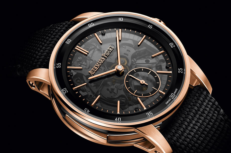 AP CODE 11.59超问表以双材质表壳搭配系列首见蓝宝石透明面盘