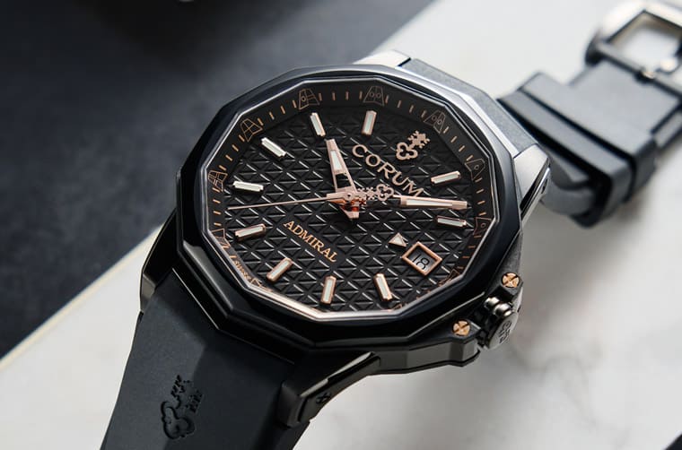 昆仑表海军上将全黑造型大三针全面锁定男女性客群