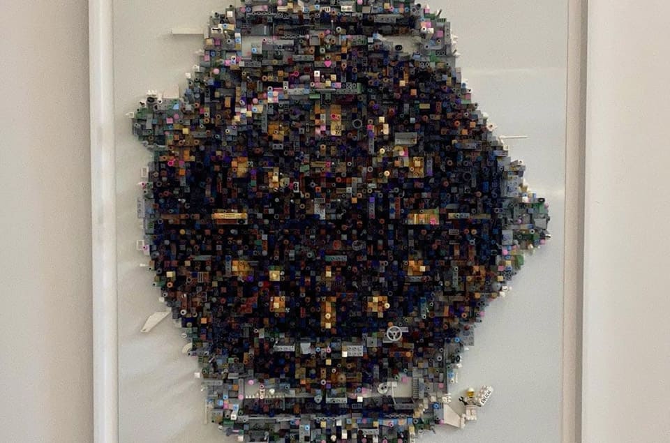 神奇欧米茄海马潜水300米007限定款画作 竟是用这种材料做的