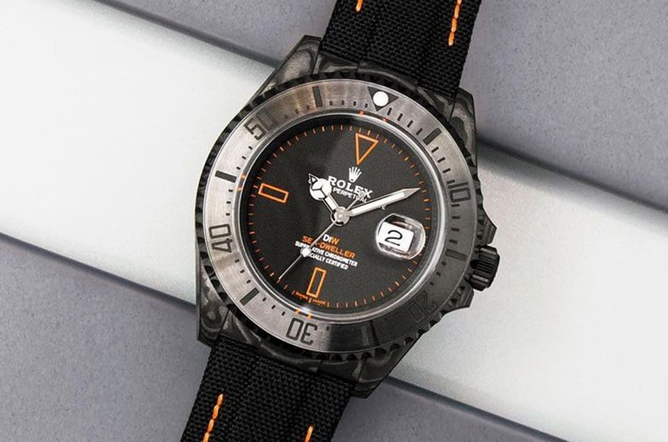 「全黑碳纖維」勞力士海使有個意想不到的設計主題