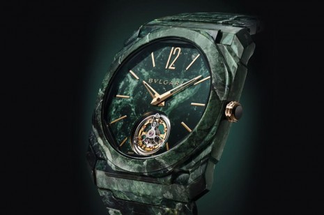 [Only Watch 2023] 宝格丽Octo Finissimo超薄陀飞轮换上绿色大理石惊艳外衣