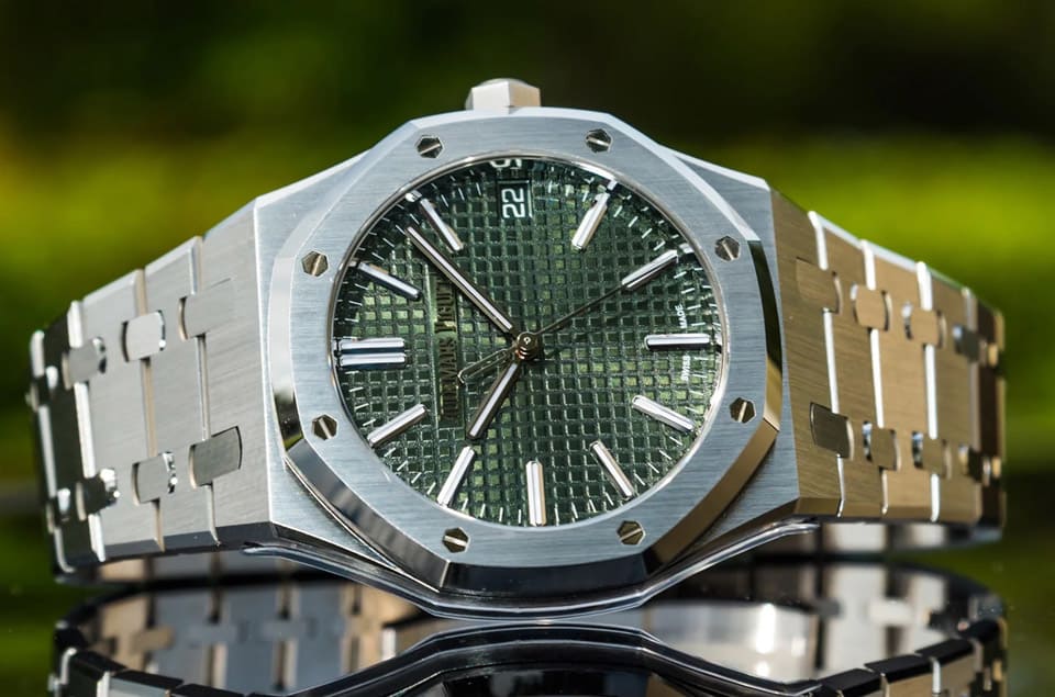 綠面金鷹5711同級替代方案  AP綠面皇家橡樹15510ST價格行情追蹤