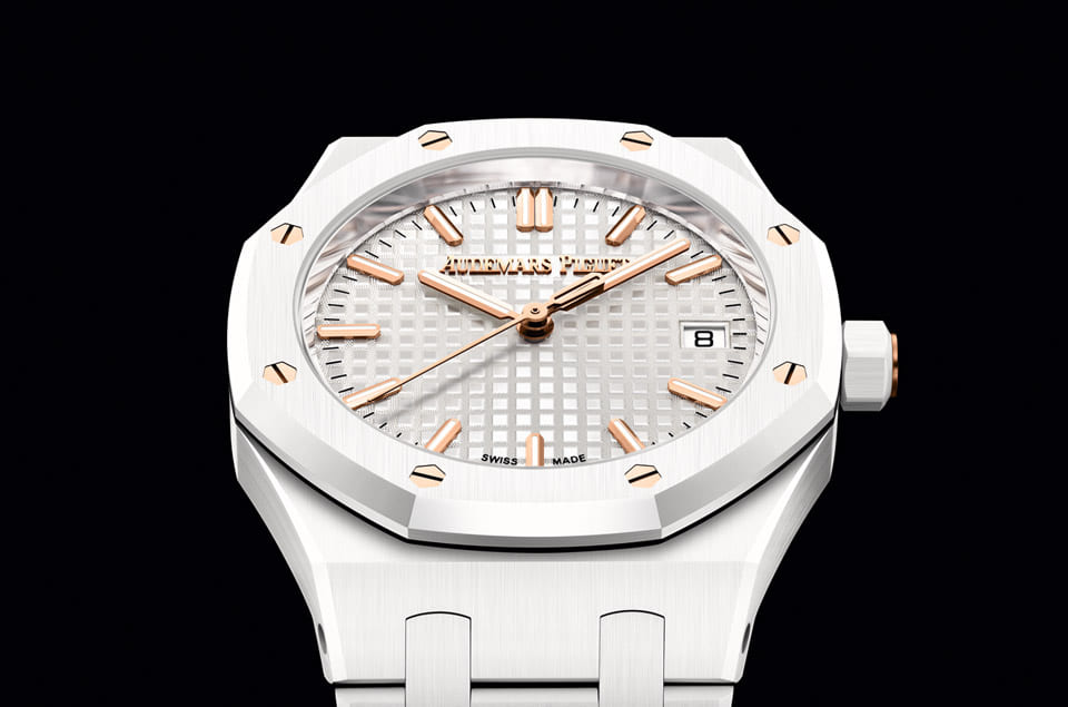 AP皇家橡樹小尺寸自動錶繼黑色陶瓷殼後 首度改採白色陶瓷殼新登場