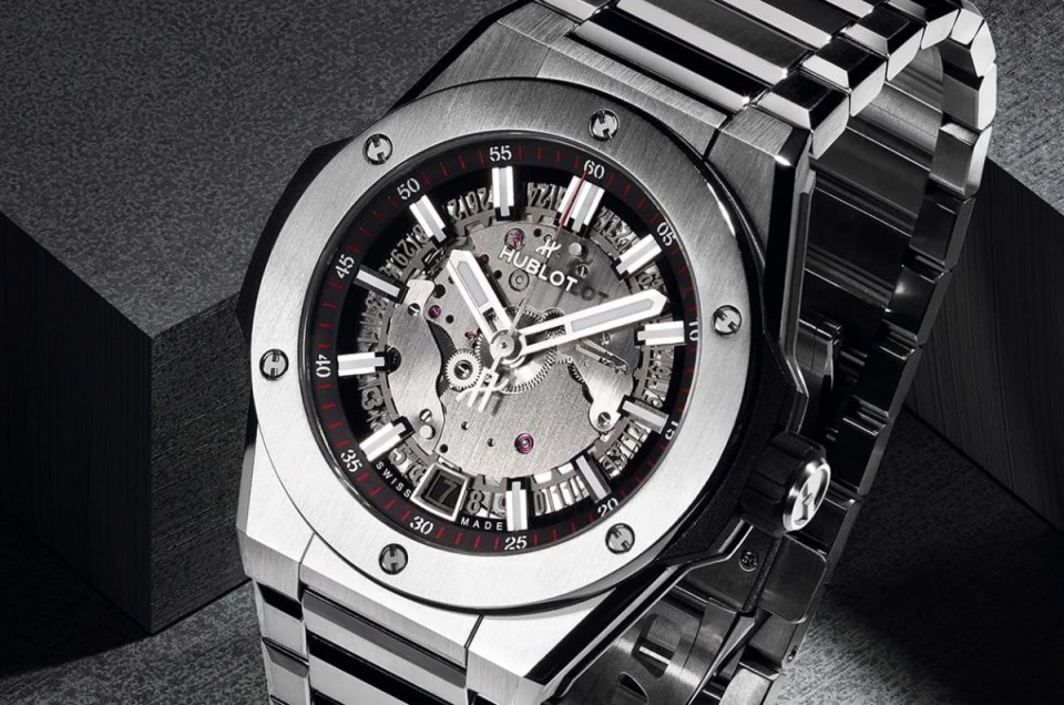 宇舶Big Bang Integrated三针表以不同材质诠释运动表优雅个性