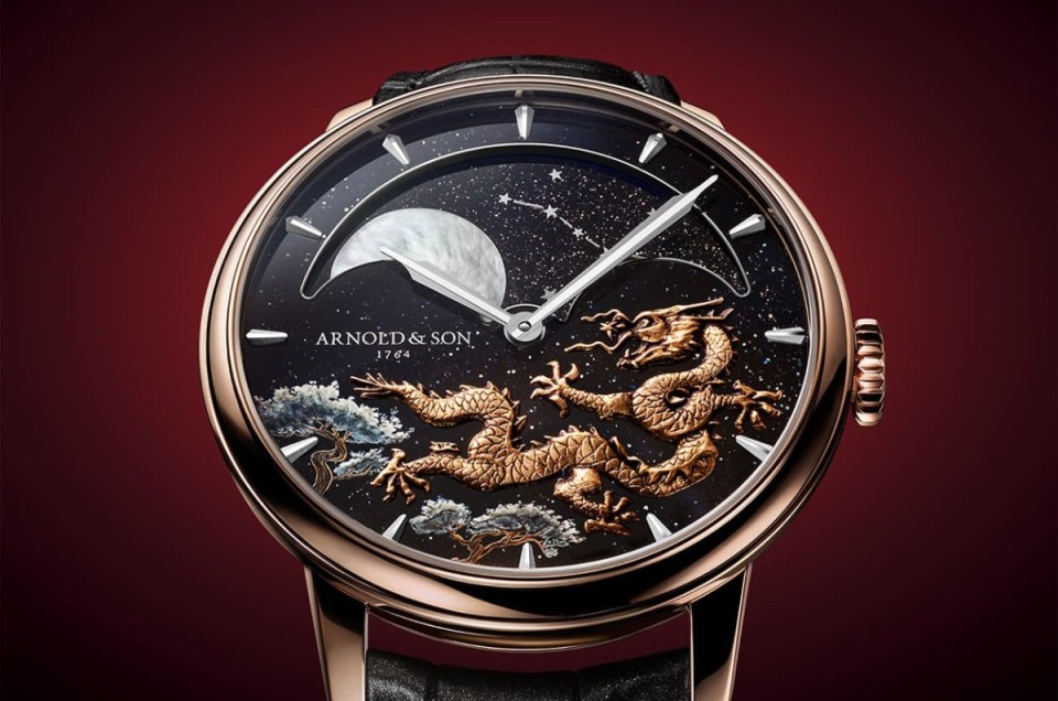 亞諾錶另一款龍年生肖錶 結合大型月相、金雕和微繪等三大元素