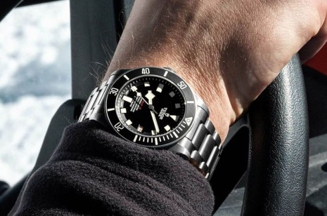 「不只左撇子专用」推荐五款中高价玩家最想要的左冠表