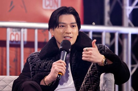 「最帅索隆」新田真剑佑也是手表玩家 最爱款式是它