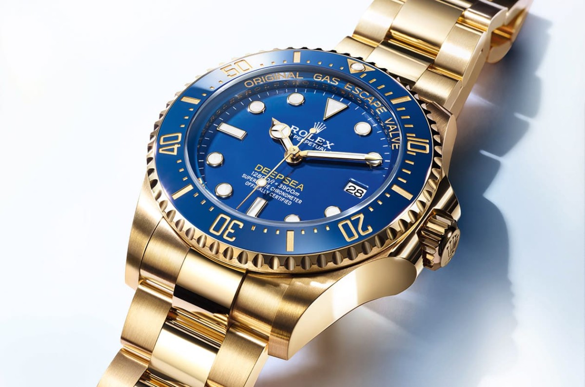 继RLX钛金属后 劳力士Deepsea迎来系列首见黄金表壳犹如「豪华版蓝水鬼」